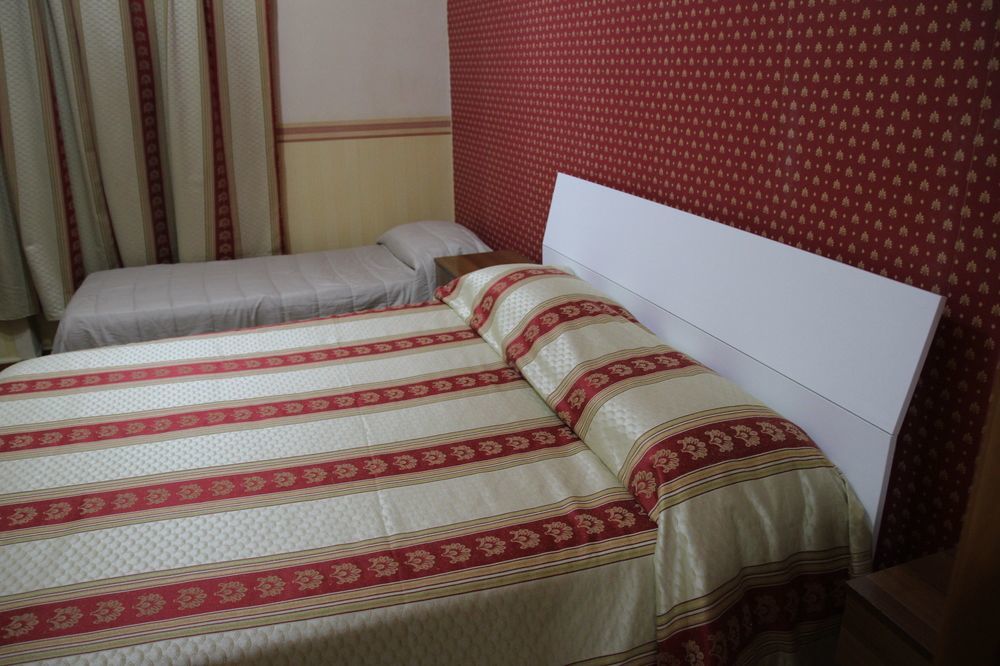 Room Elia Наполи Екстериор снимка